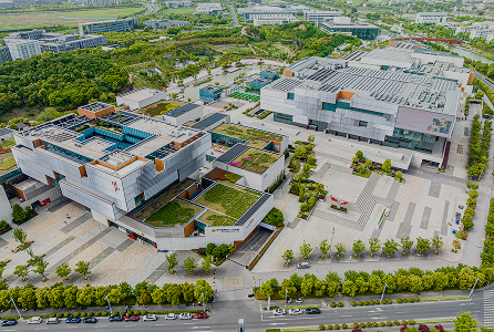 관공서, 학교 주차장